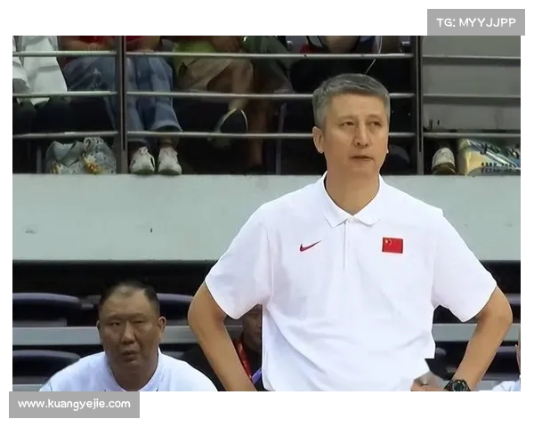 FIBA发布亚洲杯决赛球迷投票仅17.2%支持中国男篮获胜 FIBA发布亚洲杯决赛球迷投票仅17.2%支持中国男篮获胜
